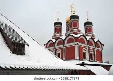 От перрона к главной площади: маршрут и находки